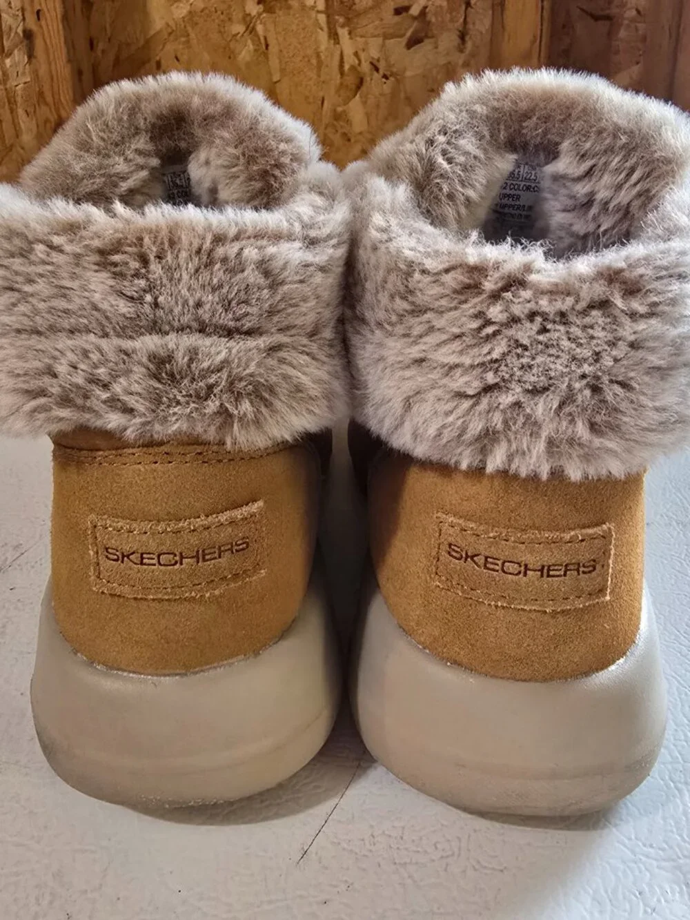 Skechers On-The-Go Suede Faux Fur Ankle Winter Boots Chestnut Women Size 5.5